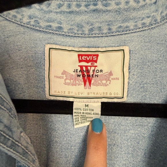Levi's Light Blue Denim Jean Jacket - Picture 3 of 3